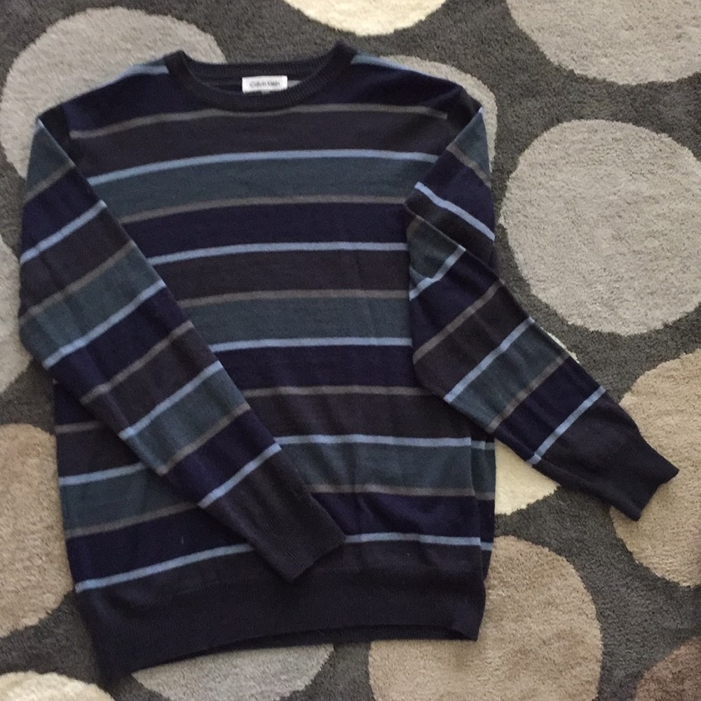 Men’s large Calvin Kline Sweater